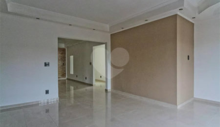 Sobrado para alugar com 3 quartos, sendo 1 suíte,  em Vila Boaçava, São Paulo, SP
