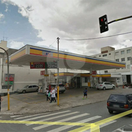 Espaço ideal para posto de gasolina, farmácia e loja no Bom Retiro