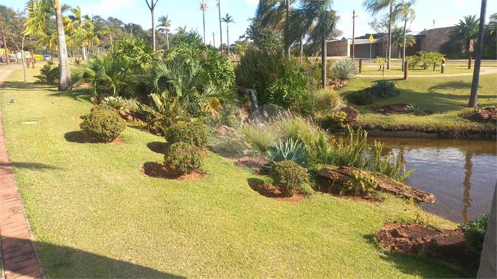Terreno para venda no condomínio de alto padrão Damha Golf
