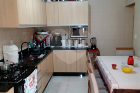 Sobrado residencial para venda no Aracy