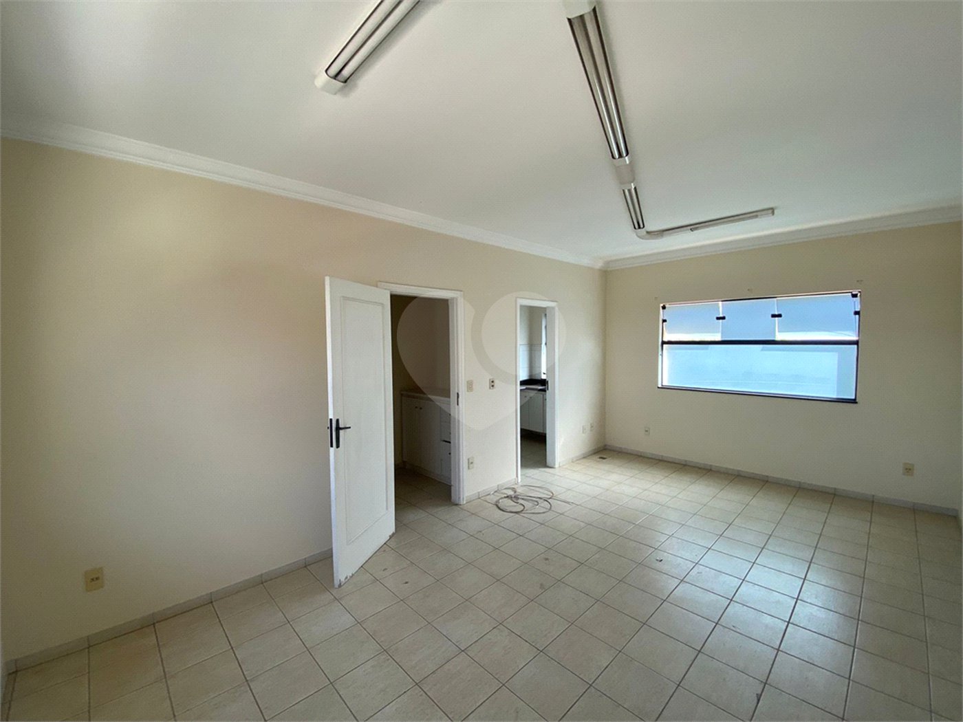 Casa comercial a venda perto da Santa Casa