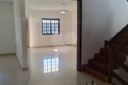 Casa Ampla na Vila Oliveira 4 quartos terreno de 550 m²
