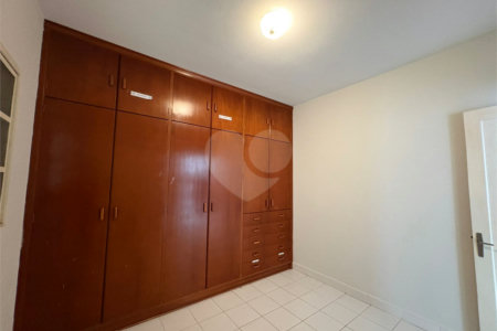 Ótima oportunidade para moradia ou investimento comercial!