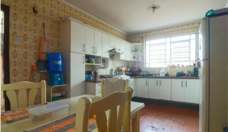 Casa à venda com 3 quartos, sendo 1 suíte,  em Parque Jabaquara, São Paulo, SP