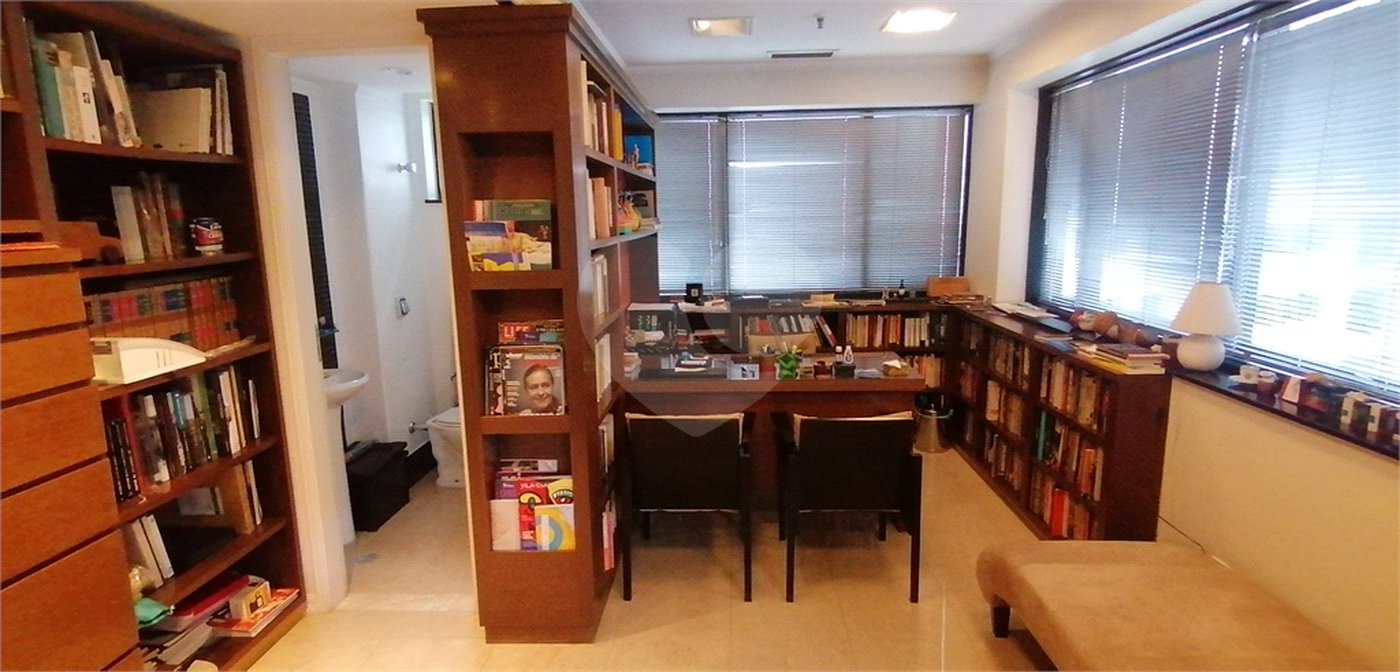 CONJUNTO COMERCIAL COM 45m2 PARA VENDA OU LOCAÇÃO NA VILA CLEMENTINO