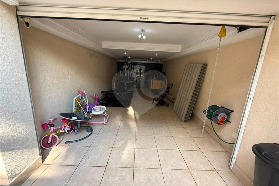 Casa à venda com 4 quartos em Vila Fiat Lux, São Paulo