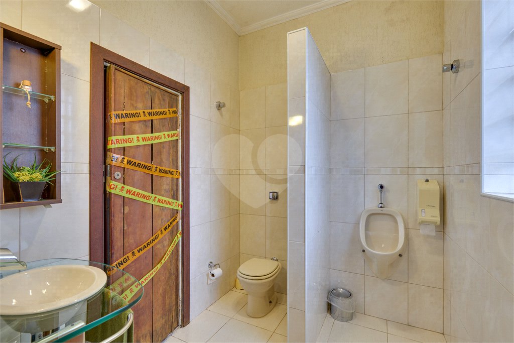 Casa Térrea à venda com 4 quartos, sendo 2 suítes, em Alto da Boa Vista, São Paulo, SP