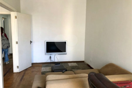 Apartamento 2 quartos. Rua Avanhandava.