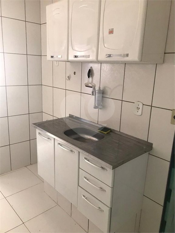 Apartamento para venda no Edifício Residencial dos Ipês II em Araraquara/SP.