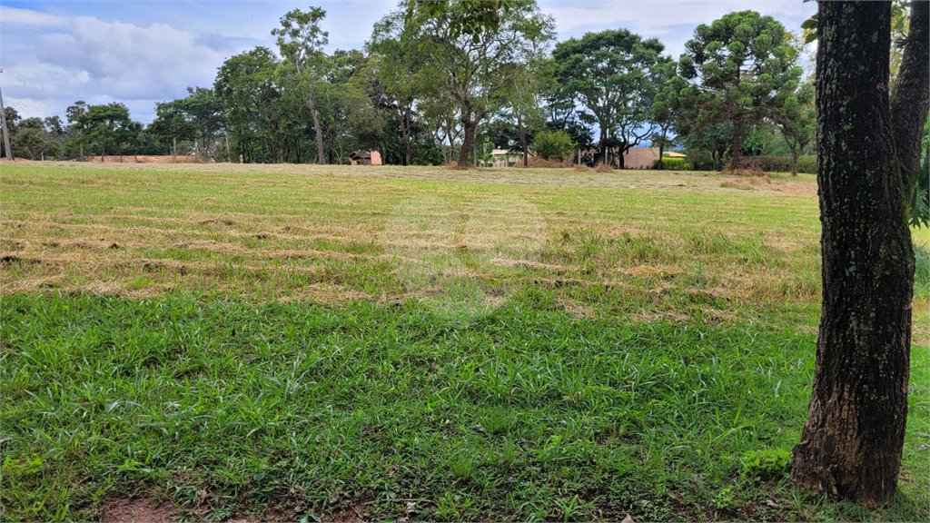 Loteamento Residencial no Condomínio Vila Pinhal do Broa.