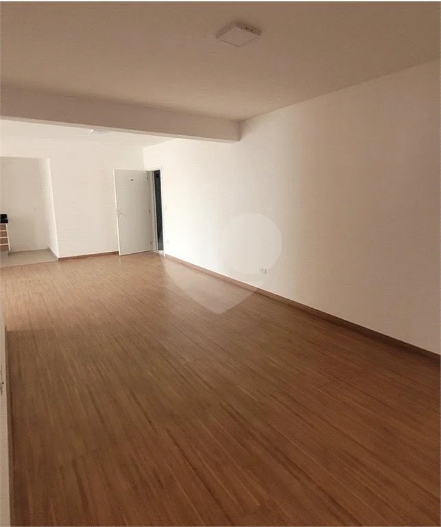Apartamento com Varanda Gourmet e Suíte com Closet – 2 Vagas Cobertas!