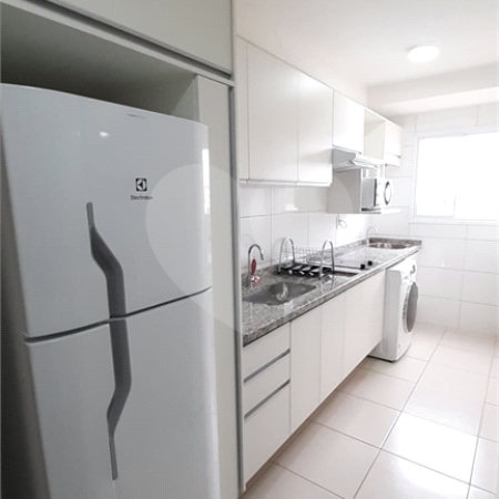 Apartamento no Condomínio Residencial Pieta .