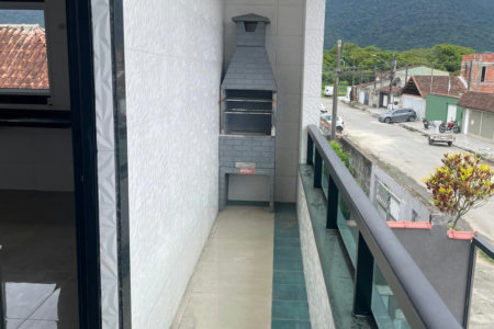 Sobrado à venda com 2 quartos, sendo 1 suíte, em Jardim Princesa, Praia Grande - SP