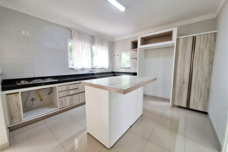 Casa para Locação no Condomínio Bosque dos Cambarás em Valinhos/SP