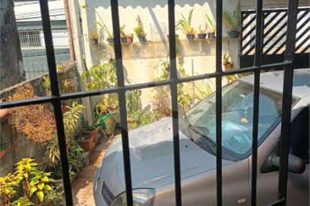 Casa com 198m², 3 dormitórios, sendo 1 suíte, 3 vagas, à venda na Vila Matilde.