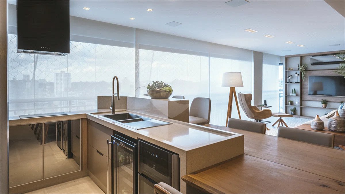 Cobertura de Alto Padrão no Mansão Imperial, 242 m², Acabamento Sofisticado e Estuda Permuta!