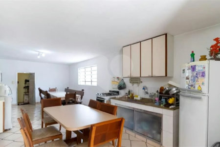 Casa a venda na Região da Saúde
