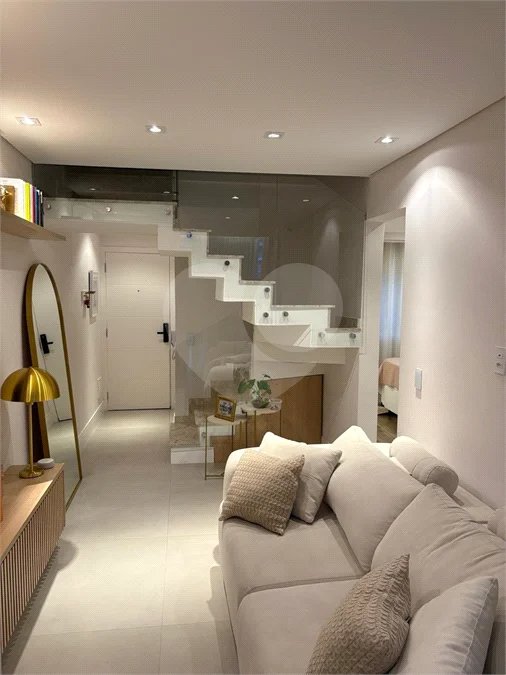 Apartamento duplex de 102 m² com 2 dormitórios, sendo 1 suíte, 3 banheiros, área gourmet e 1 vaga de garagem. Conforto, estilo e exclusividade em um só imóvel!