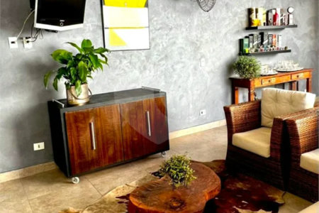 Sua nova casa com piscina e área gourmet te espera! no Golden Park em Hortolandia