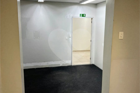 VENDA - Imóvel Comercial na Região Central de Indaiatuba com 741,63 m2 de construção, 1440,00 m2