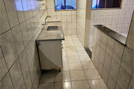 Excelente Casa Residencial no São Carlos 5 com 3 Quartos (1 Suíte) e Garagem Coberta para 2 Carros