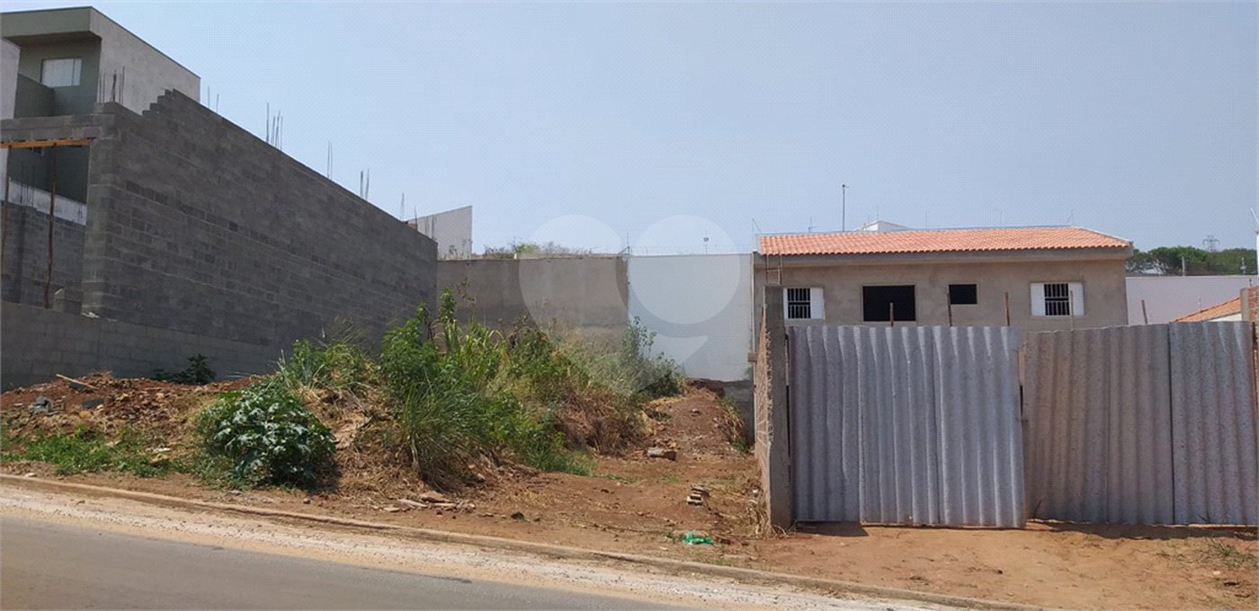 Terreno a venda no Jardim Medeiros