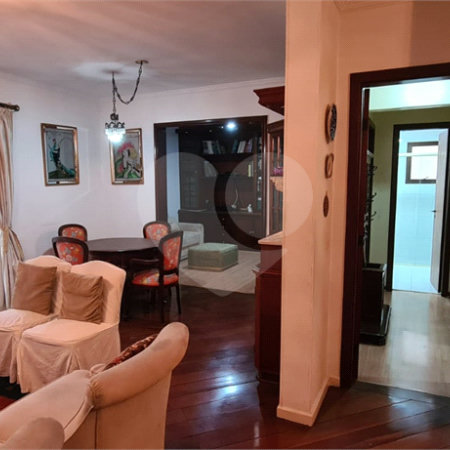 Apartamento para venda 140m² 3 dormitórios sendo 1 suíte, 2 vagas - Moema - São Paulo/SP.