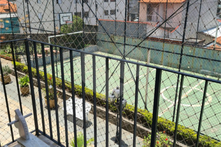 Apartamento com 3 dormitórios, sendo 1 suíte.
