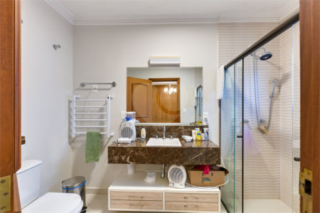 Casa à venda com 4 quartos, sendo 2 suítes,  em Alto da Boa Vista, São Paulo, SP