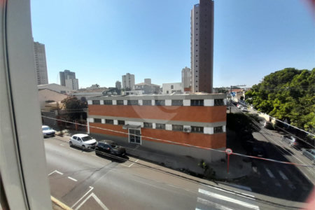Apartamento à Venda ou para Locação no Edifício Marchal Estilo - São Carlos