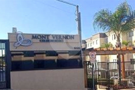 Apartamento no Condomínio Monte Vernon