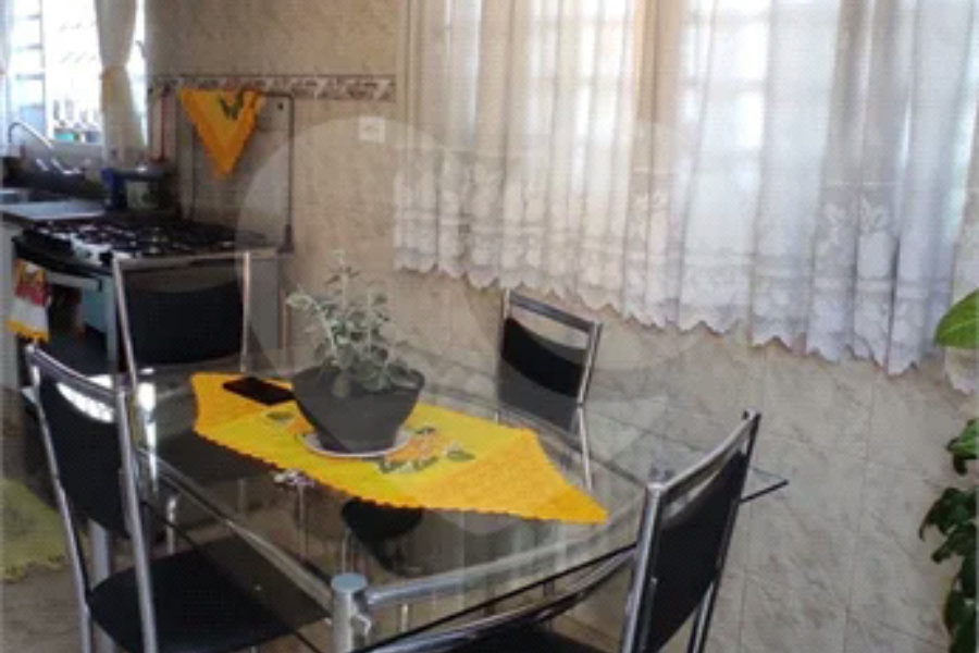 Casa a venda na cidade de São Pedro - SP.