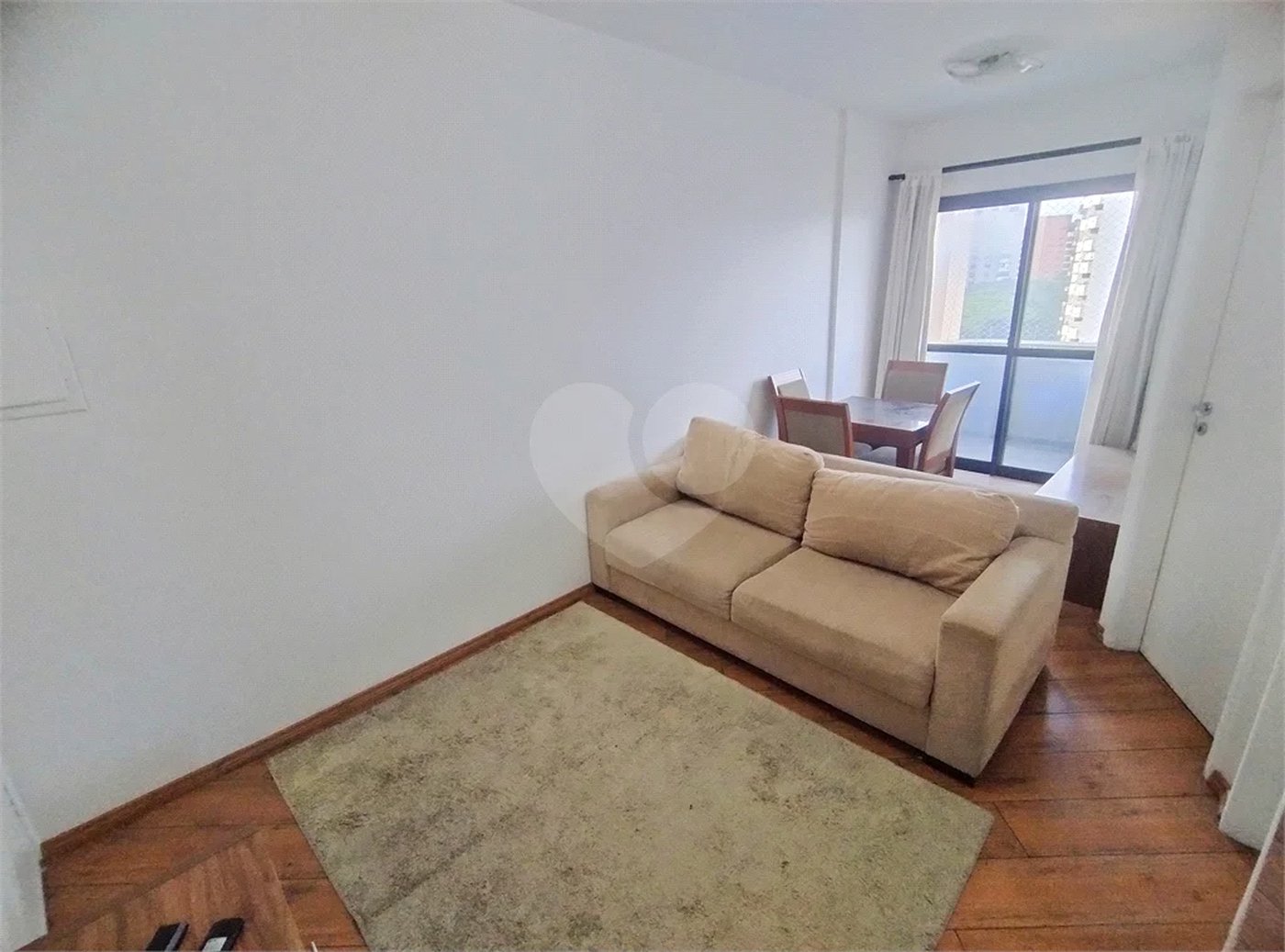 Apartamento mobiliado em Moema, - 1 quarto, sala e cozinha - 1 vaga