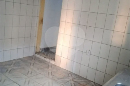 Casa com 180m², 3 quartos, 2 garagens, à venda em Guaianazes