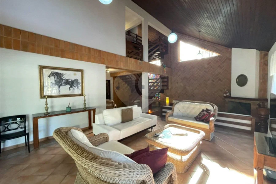 Casa à venda com 6 quartos, sendo 1 suíte, em Riviera de São Lourenço, Bertioga, SP