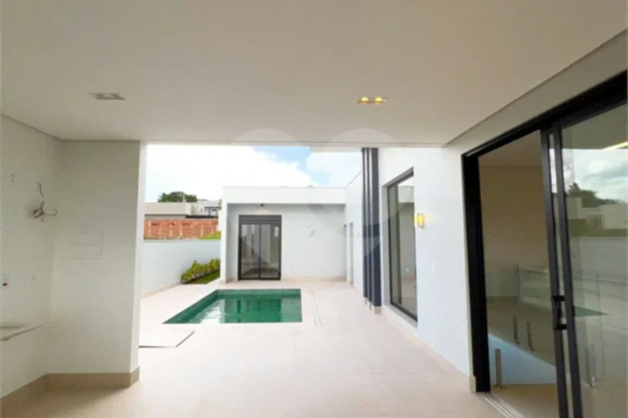 Belíssima casa à venda no Damha 2 de Piracicaba.