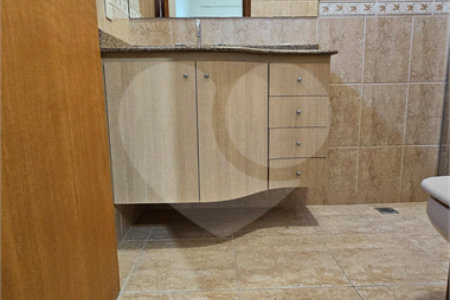 Casa Locação e Venda Condomínio Portal de Itaici 04 Dormitórios 02 suítes