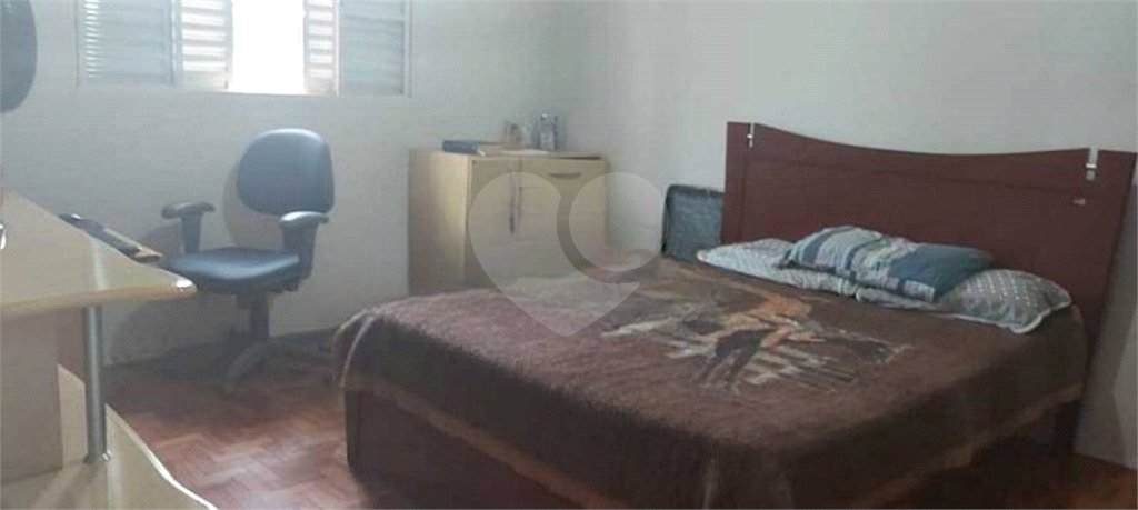 Casa térrea para venda na Vila Faria.