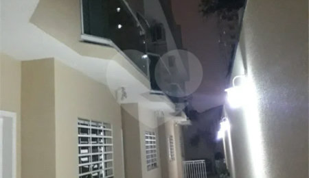 Casa de Vila à venda com 2 suítes no condomínio Cândia, São Paulo - SP