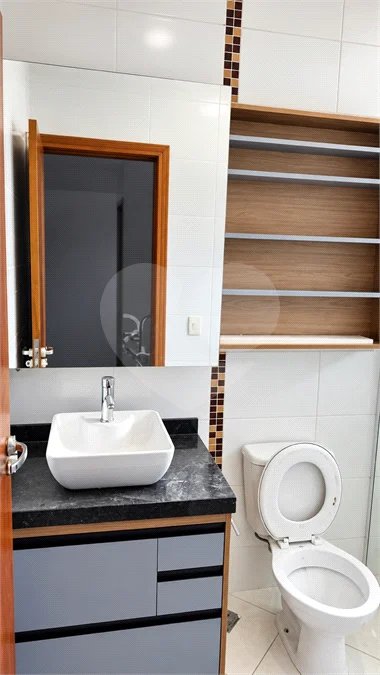Casa em Condômino com 3 suítes para Locação