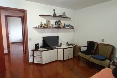 Apartamento à Venda em Mirandópolis com 4 Dormitórios, 2 Suítes e 4 Vagas