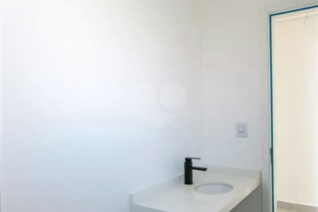 Sobrado novo , com 230m² , 3 suítes , 4 vagas de garagem , à venda no Jardim Bela Vista , em Santo André.