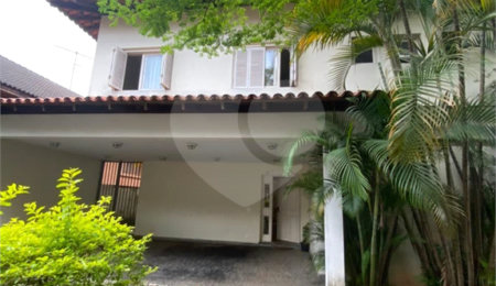Sobrado à venda ou para alugar com 4 suítes em Morumbi, São Paulo, SP