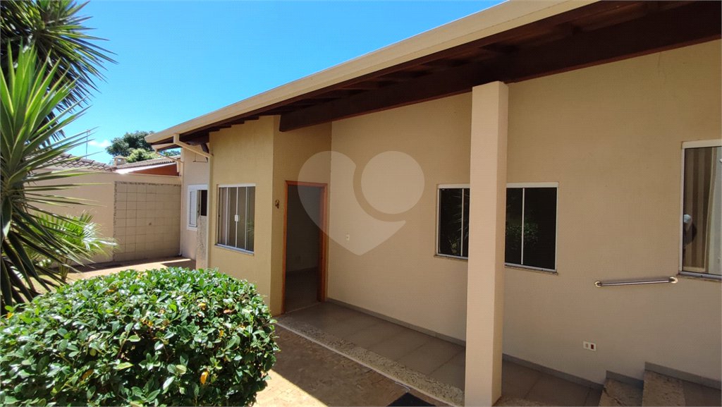 Casa à Venda de 5 dormitórios em São Carlos, no Residencial Eldorado