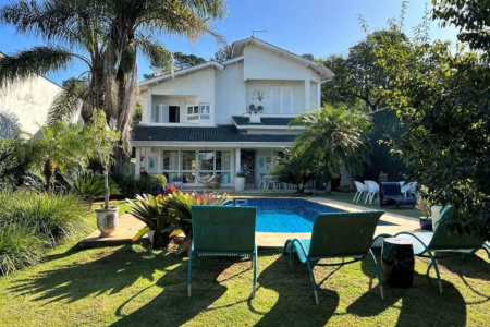 Casa à venda com 4 suítes em Vila Santo Antônio, Cotia, SP