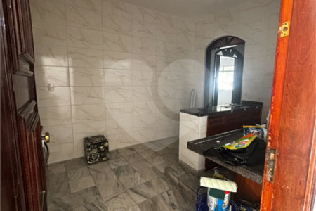 Casa com 70m², 3 dormitórios, sendo 1 suíte, 4 vagas, à venda no bairro do Ipiranga.
