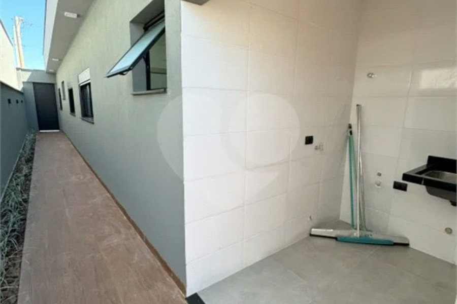 Casa Térrea NOVA 03 dormitórios sendo 1 suíte master – Condomínio, Piracicaba-SP.