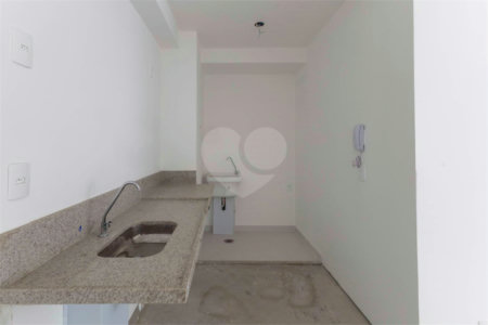 Apartamento de 37m² com 2 dormitórios.