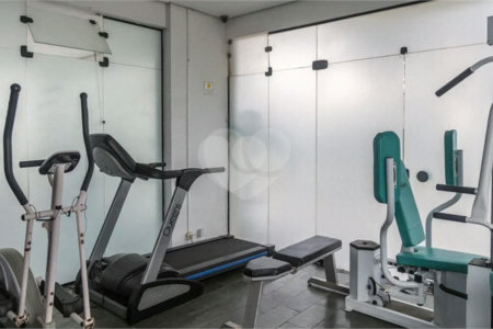 Apartamento mobiliado em Moema, - 1 quarto, sala e cozinha - 1 vaga