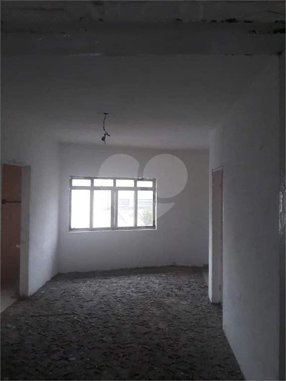 PRÉDIO COMERCIAL OU RESIDENCIAL DE 215,0 M² COM 03 QUARTOS, 04 VAGAS, 02 BANHEIROS PARA VENDA NO CARRÃO